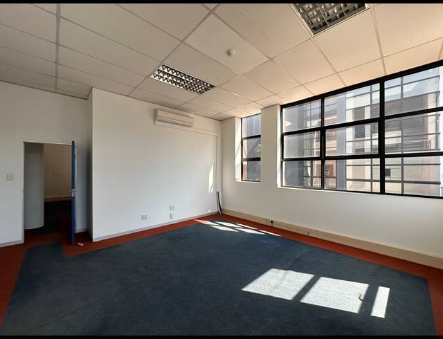 97M² OFFICE TO LET IN HIGHVELD TECHNOPARK
